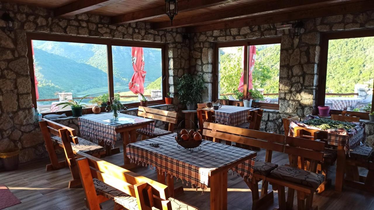 Village House - Novak Rijecani Rijeka Crnojevića Extérieur photo