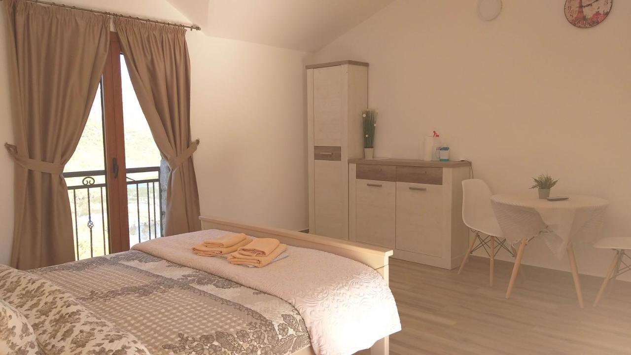 Village House - Novak Rijecani Rijeka Crnojevića Extérieur photo