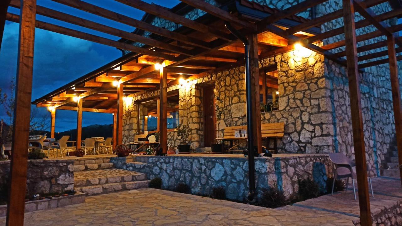 Village House - Novak Rijecani Rijeka Crnojevića Extérieur photo